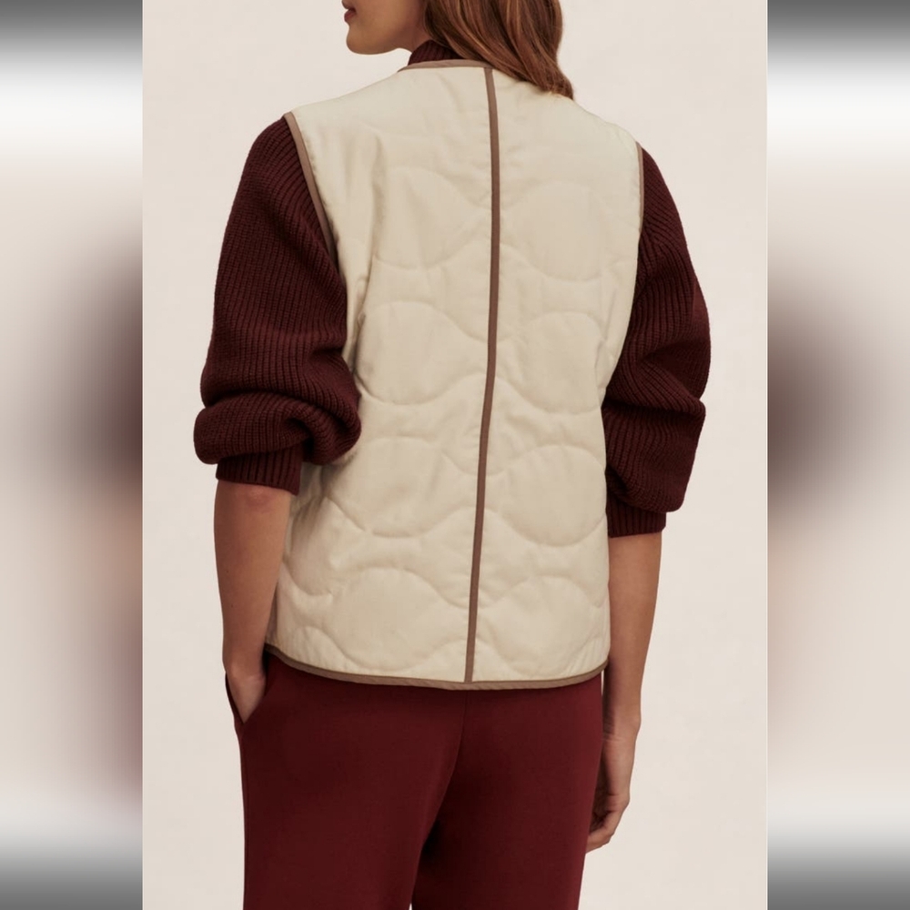 VARLEY LORI REVERSIBLE GILET IN BIRCH/ASH TAUPE - Picture 3 of 9